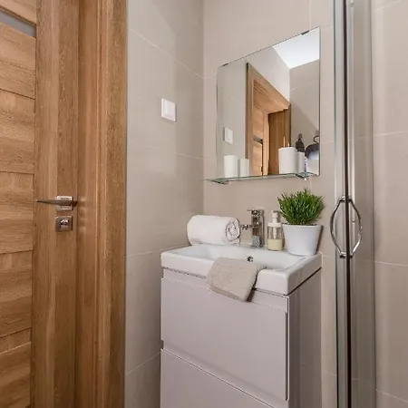 Bialy Bed & Breakfast 3*